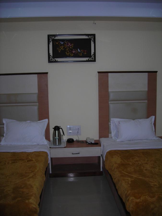 Hotel Dolphin Raipur (Chhattisgarh) Ngoại thất bức ảnh